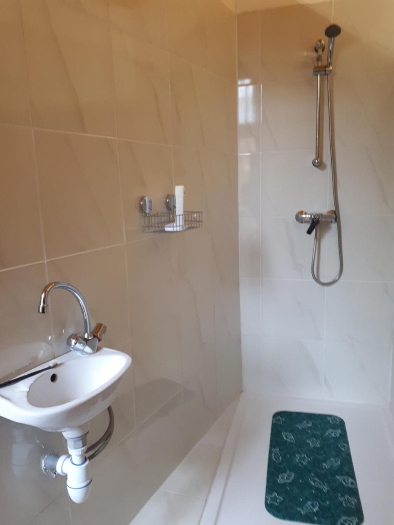 Loft Atypique Hyper Centre A 5Mn A Pied De La Plage De L'Ecluse 2 A 8 Personnes دينار المظهر الخارجي الصورة